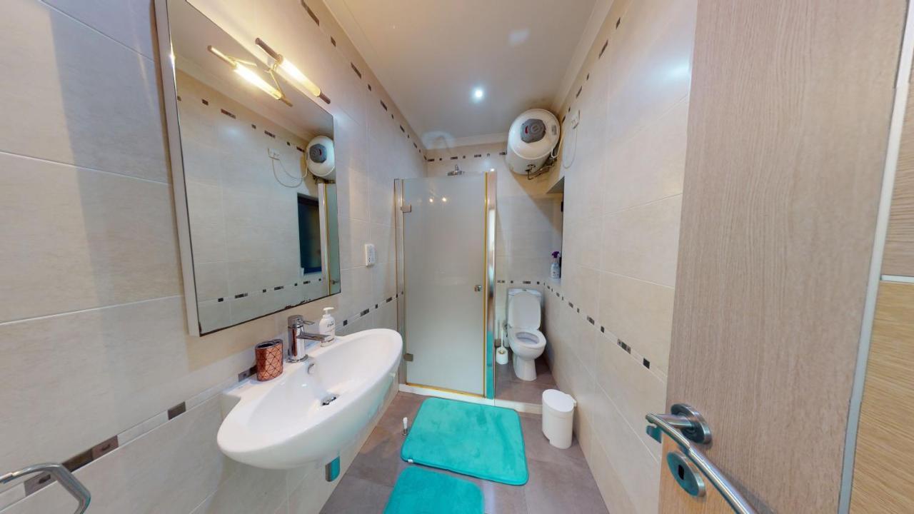 4Th Floor Apartment In Tigne Слима Екстериор снимка