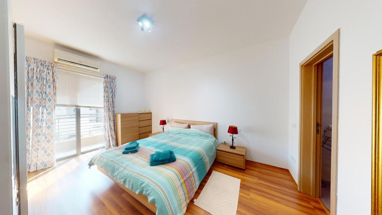 4Th Floor Apartment In Tigne Слима Екстериор снимка