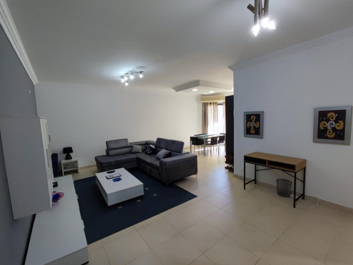 4Th Floor Apartment In Tigne Слима Екстериор снимка